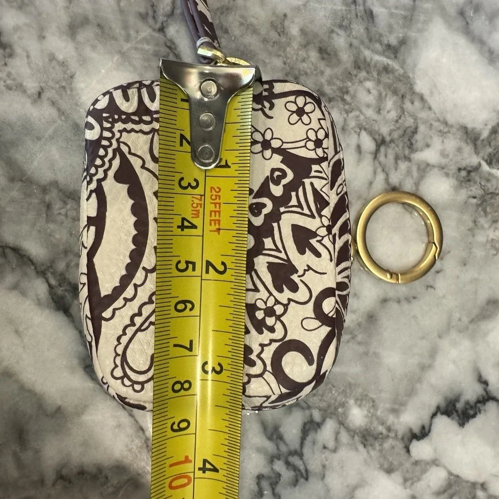 Vera Bradley Leather Zip Earbud Case Eclectic Paisley Cottage Cream Keychain - Picture 12 of 14